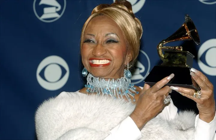 Comienza a circular en Estados Unidos moneda en honor a Celia Cruz